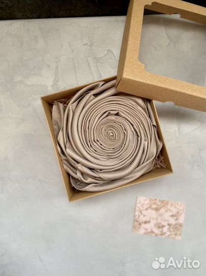 Подарок женщине на 8 марта