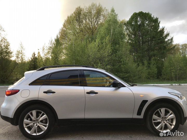 Infiniti FX37 3.7 AT, 2011, 200 000 км