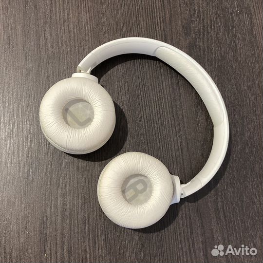 Беспроводные наушники jbl tune 500bt