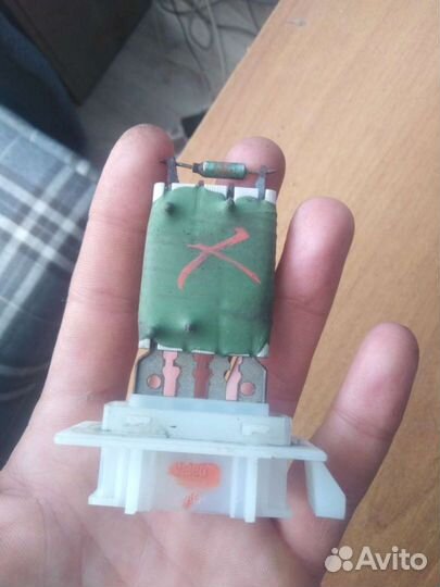 Резистор печки отопителя