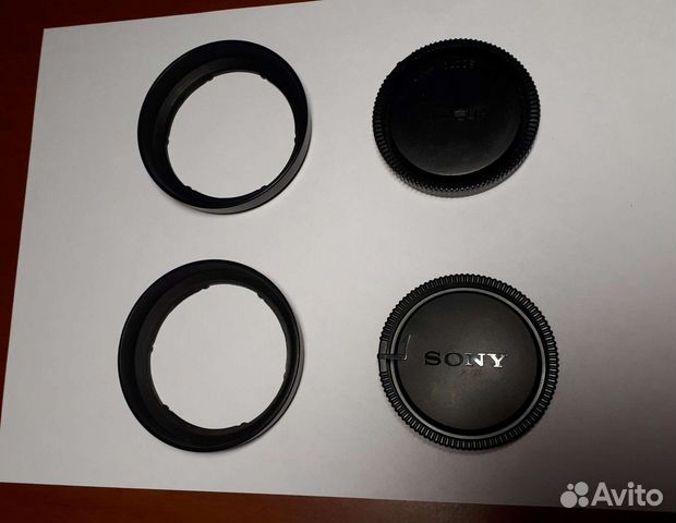 Бленда и задняя крышка объектива Sony / Minolta