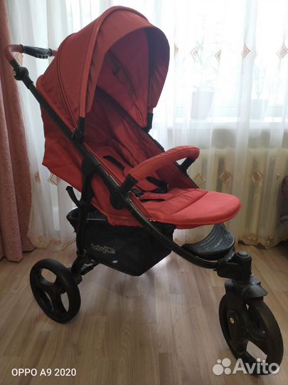 Прогулочная коляска