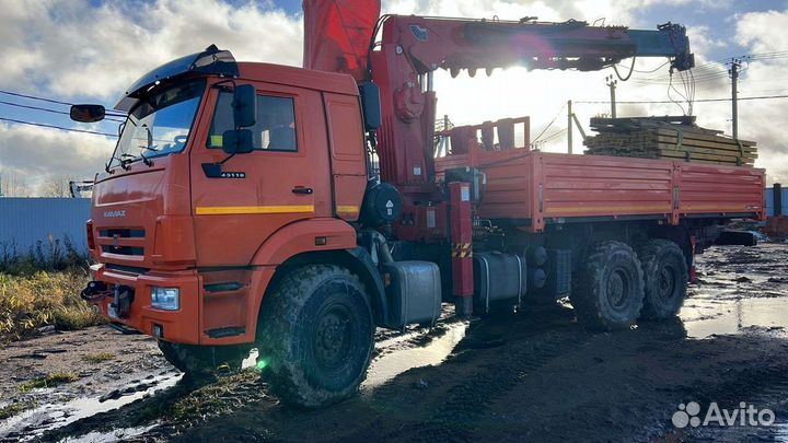 Камаз вездеход. Монипулятор с буровой установкой