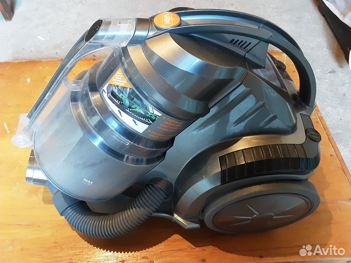 Пылесос VAX модель С90- MZ- F-R 1600 W