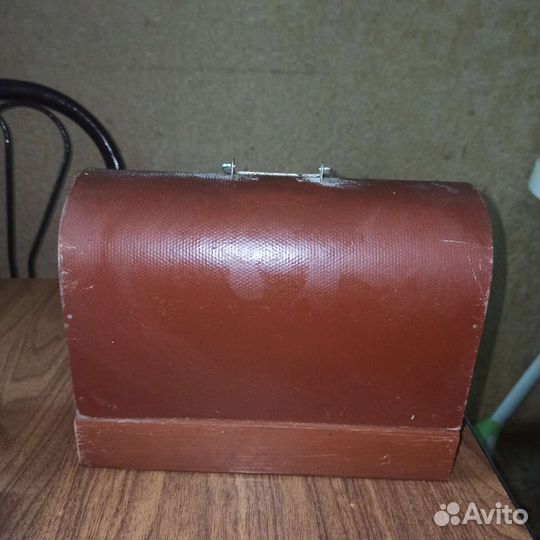 Детская швейная машинка СССР