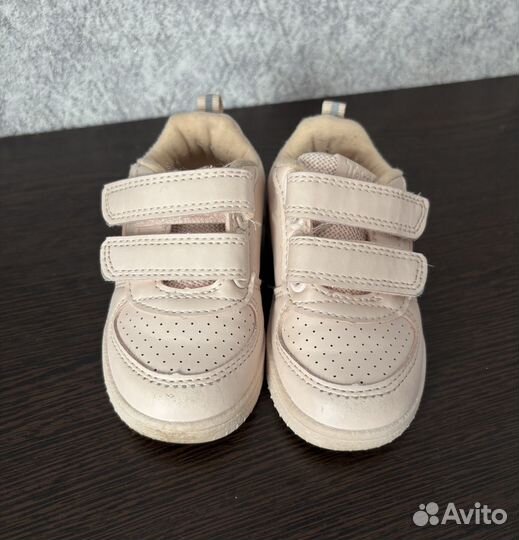 Кроссовки детские