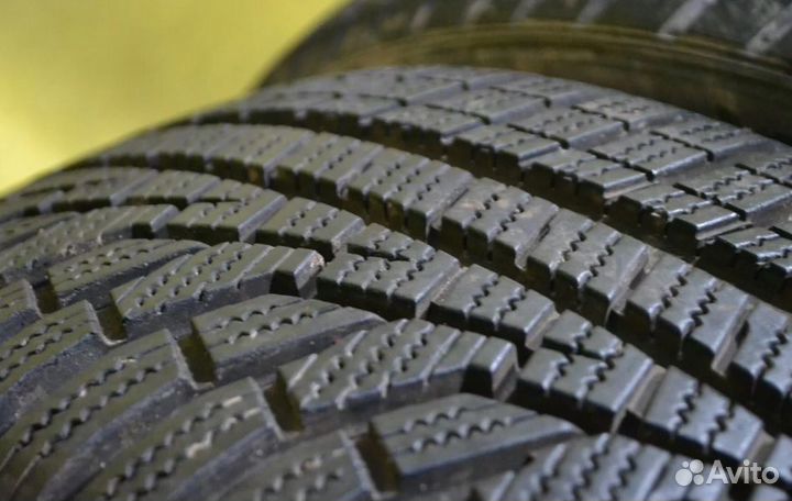 Hankook Winter I'Cept Evo2 W320 205/50 R17