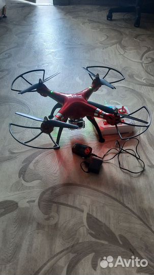 Квадрокоптер с камерой syma