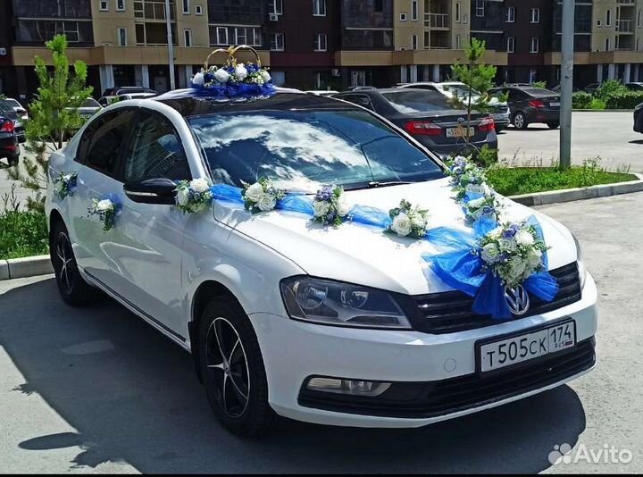 Свадебные украшения на автомобиль