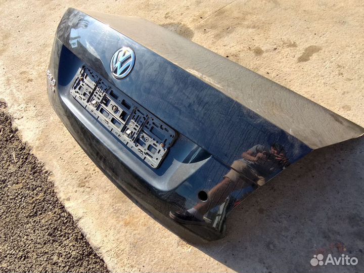 Крышка багажника VW Polo sedan