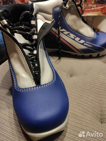 Лыжные ботинки