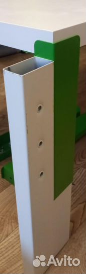 Письменный стол для школьника IKEA