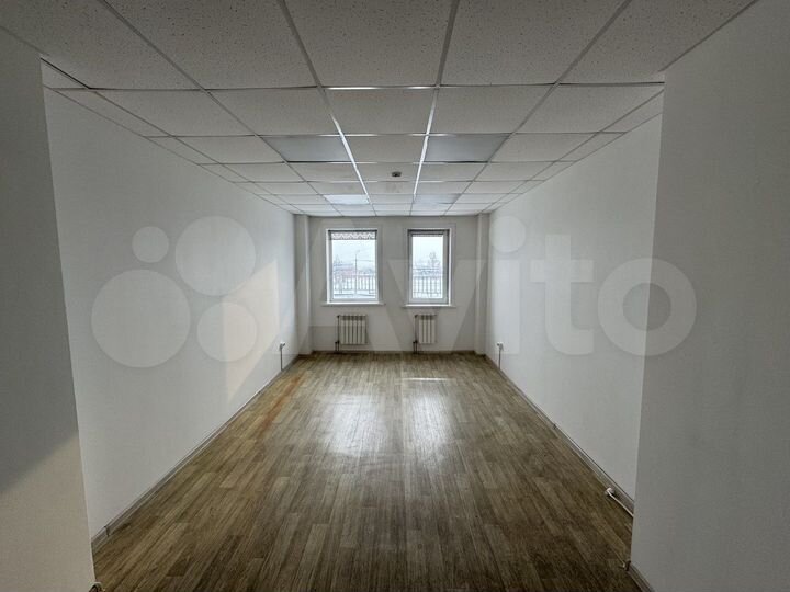 Кабинет с мокрой точкой в центре