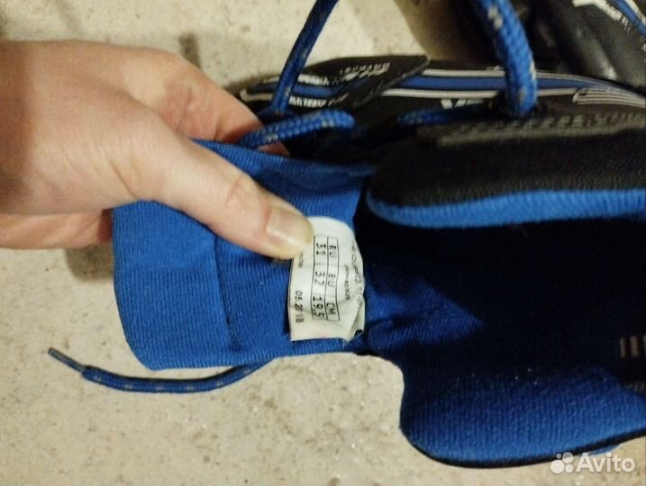 Лыжи и ботинки