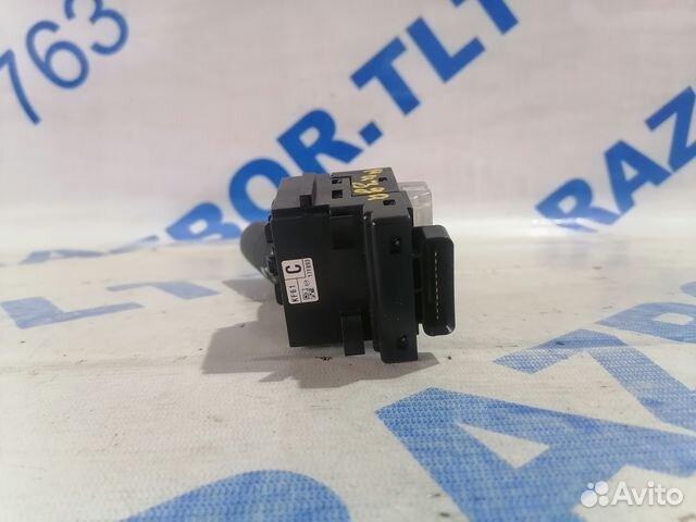 Переключатель подрулевой прав. mazda 3 bm 1.6 ат с