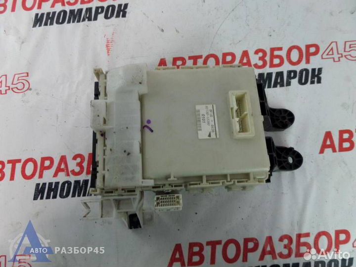 Блок предохранителей Toyota Corolla E150 2006-2013