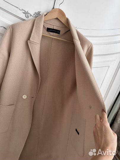 Пальто бежевое zara