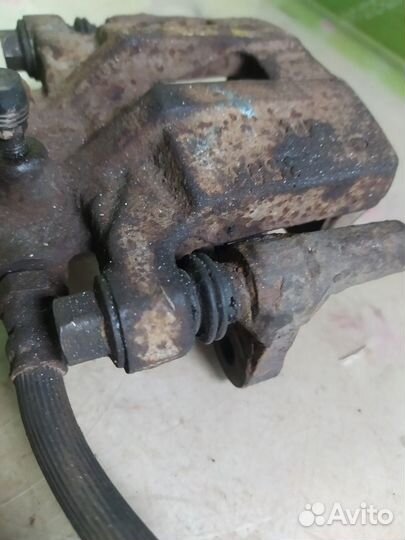 Суппорт задний правый Dodge Caliber