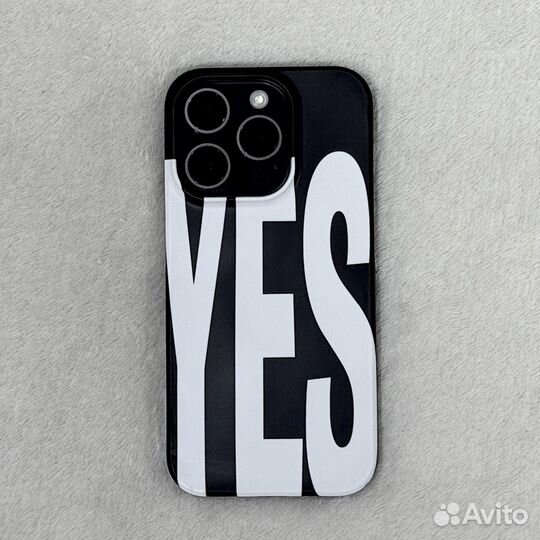 Чехол на iPhone 15 pro