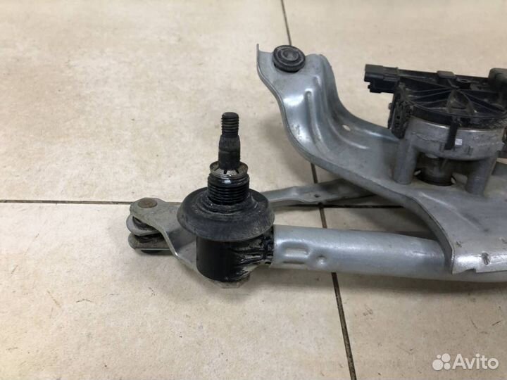 Трапеция стеклоочистителей Renault Duster 2012