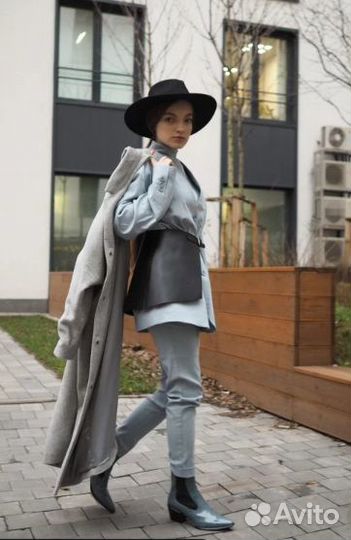 Голубой костюм Черешня