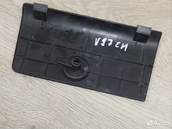 Крышка обшивки багажника левой Паджеро 4