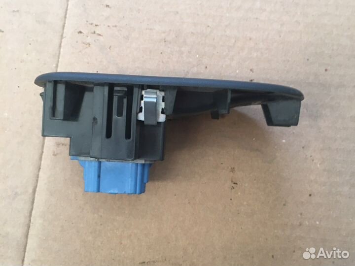 Кнопка стеклоподъемника Renault Kangoo 2 (2979)