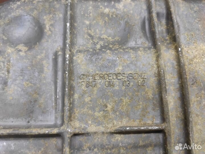 Масляный поддон двигателя Mercedes om647