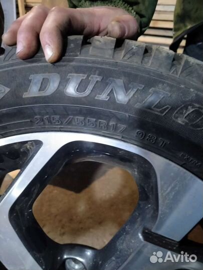 Dunlop SP Winter Ice 03 215/55 R17