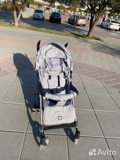 Прогулочная коляска- трость
