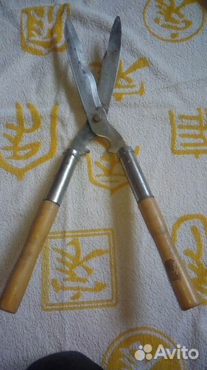 Секатор кусторез садовый