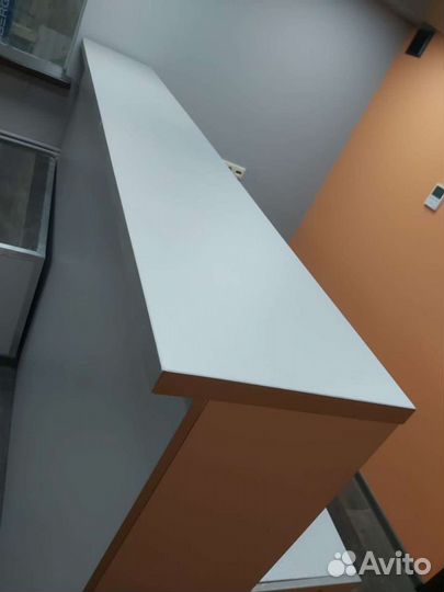 Стойка ресепшн, новая