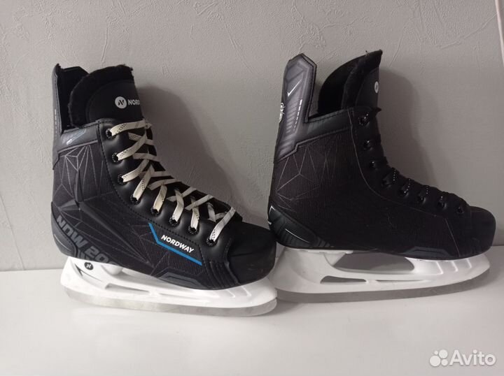 Коньки хоккейные 40 размер