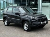 ВАЗ (LADA) Niva Travel 1.7 MT, 2023, 6 896 км, с пробегом, цена 1 240 000 руб.