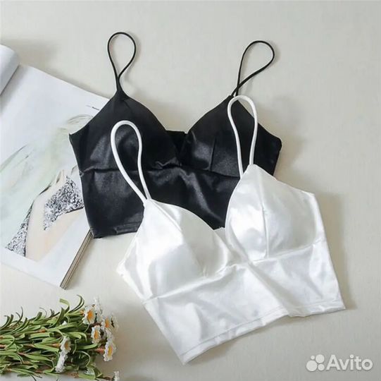 Топ на тонких бретелях черный. Майка. Топик