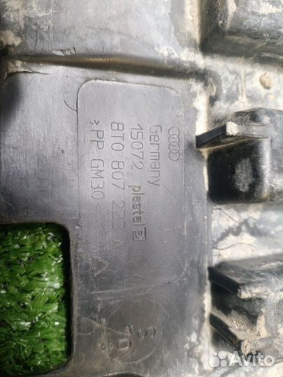 Пыльник переднего бампера Audi A4 B8