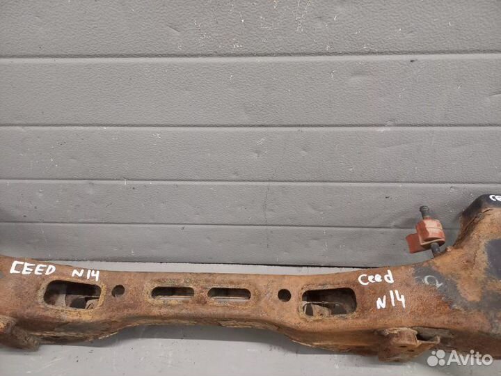Подрамник задний Kia Ceed
