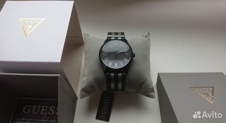 Часы Guess