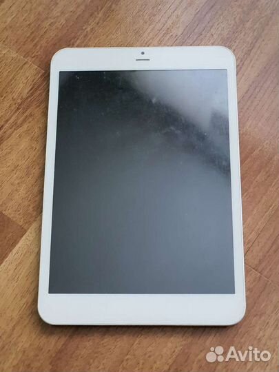 Планшет Supra M847g