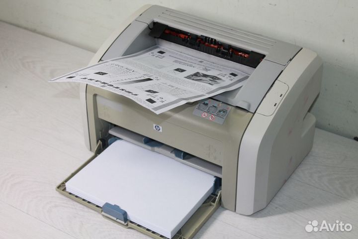 Принтер HP Laserjet 1020 (заправлен)