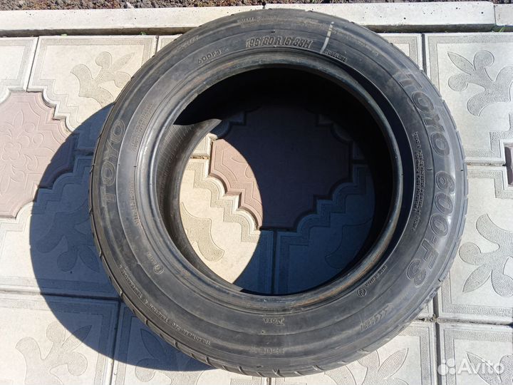 Toyo 600-F5 19.5/60 R15