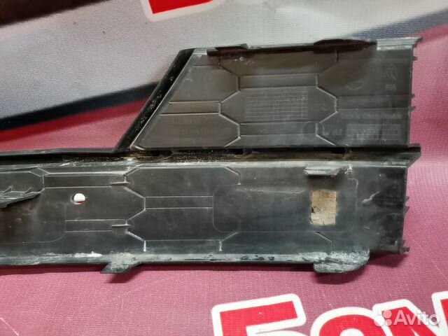 Решетка бампера передний левый Skoda Octavia