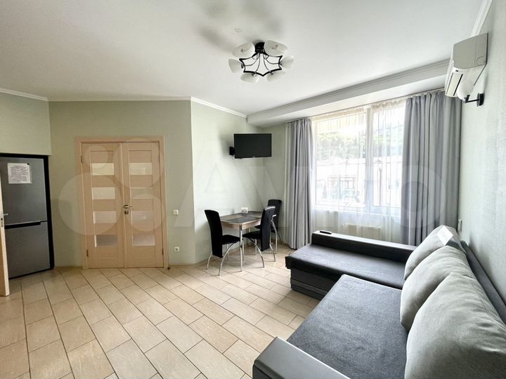 2-к. квартира, 50 м², 4/9 эт.