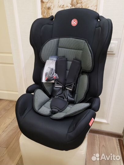 Новое детское автокресло 9-36 кг, 1-12 лет
