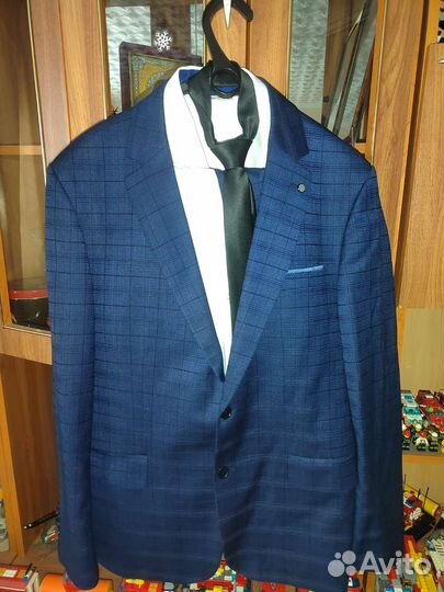 Мужской свадебный костюм тройка