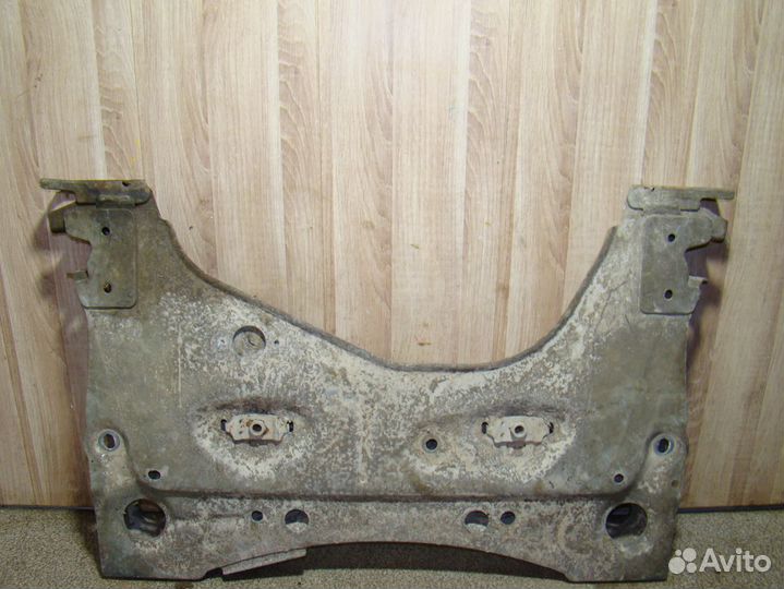Балка подмоторная Renault Megane 2