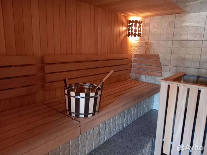 Тёплые бассейны, гостиница