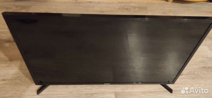 Телевизор samsung SMART tv 32