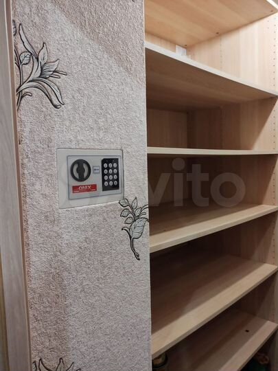 3-к. квартира, 101,6 м², 1/4 эт.