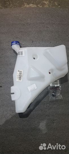 Бачок омывателя Газель Бизнес с насосом и разъемом